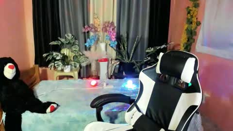 Snapshot of prettylexxxa chatting on 1, 10, 2025 goddess lexxa online show from 1, 10, 2025