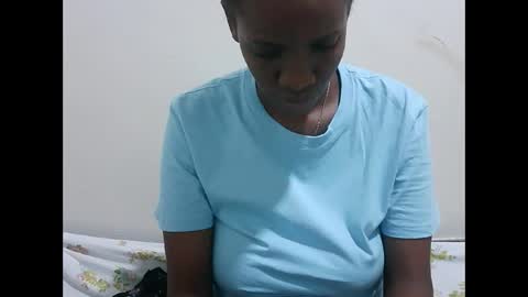 Snapshot of prettynana2 chatting on 19, 12, 2025 nana online show from 19, 12, 2025