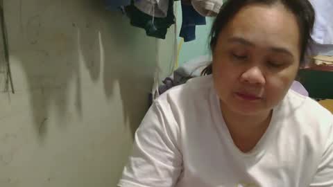 Snapshot of prettynhing chatting on 4, 1, 2025 Nhing online show from 4, 1, 2025