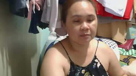 Snapshot of prettynhing chatting on 2, 3, 2025 Nhing online show from 2, 3, 2025