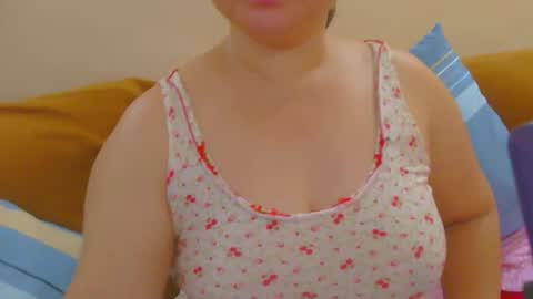 Snapshot of prettynhing chatting on 16, 5, 2026 Nhing online show from 16, 5, 2026