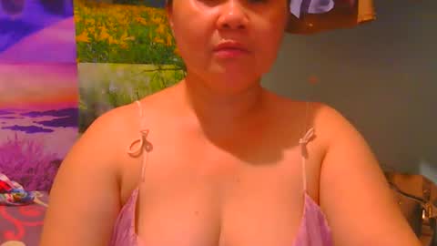 Snapshot of prettynhing chatting on 7, 6, 2026 Nhing online show from 7, 6, 2026
