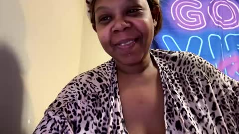 prettyworld24 online show from 7, 1, 2025