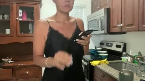 Snapshot of prettyyykittyyy22 chatting on 3, 11, 2025 prettyyykittyyy22 online show from 3, 11, 2025