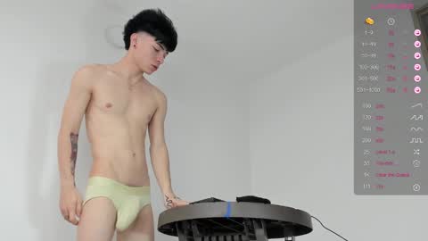 Snapshot of pretur_crubaa chatting on 5, 1, 2025 PRETUR online show from 5, 1, 2025