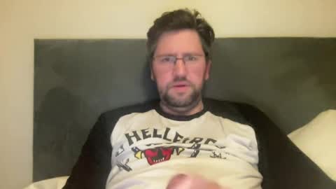 Snapshot of previewh chatting on 22, 4, 2026 PreviewH online show from 22, 4, 2026