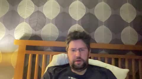 Snapshot of previewh chatting on 25, 4, 2026 PreviewH online show from 25, 4, 2026