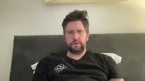 Snapshot of previewh chatting on 29, 4, 2026 PreviewH online show from 29, 4, 2026