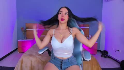 Snapshot of princess_bigboobs19 chatting on 28, 5, 2026 Anii online show from 28, 5, 2026