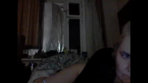 Snapshot of princesse_stay chatting on 28, 3, 2026 penishumiliation online show from 28, 3, 2026