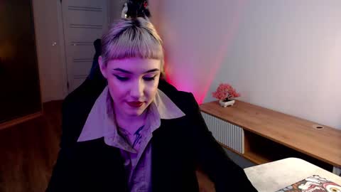 18 y.o online show from 13, 2, 2025