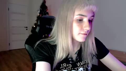 18 y.o online show from 18, 2, 2025