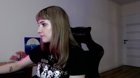 18 y.o online show from 12, 3, 2025