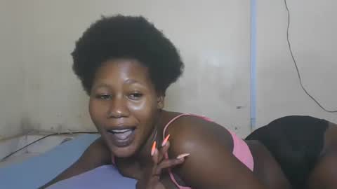 Snapshot of princesssweetass2 chatting on 6, 10, 2025 FENNY online show from 6, 10, 2025