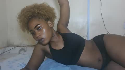 Snapshot of princesssweetass2 chatting on 3, 11, 2025 FENNY online show from 3, 11, 2025