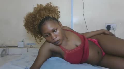 Snapshot of princesssweetass2 chatting on 26, 11, 2025 FENNY online show from 26, 11, 2025