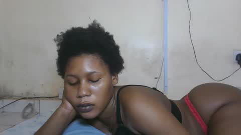 Snapshot of princesssweetass2 chatting on 2, 12, 2025 FENNY online show from 2, 12, 2025