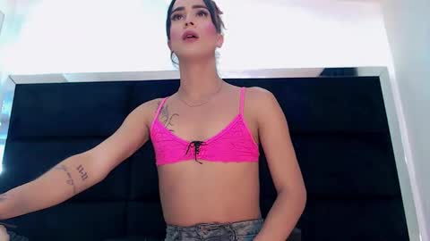 priscilarainbow online show from 28, 4, 2026