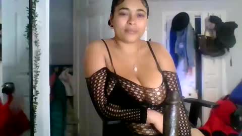 Snapshot of prissyymissyy chatting on 13, 11, 2025 prissyymissyy online show from 13, 11, 2025