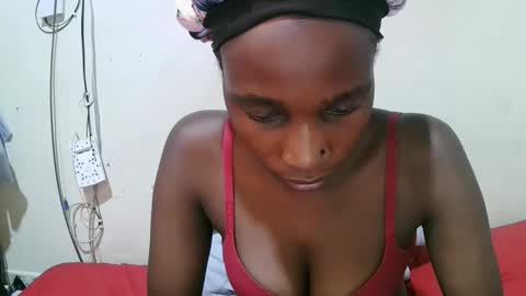 Snapshot of pritty_amber chatting on 23, 4, 2026 pritty_amber online show from 23, 4, 2026