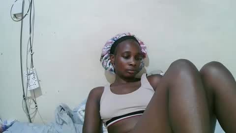 Snapshot of pritty_amber chatting on 6, 5, 2026 pritty_amber online show from 6, 5, 2026