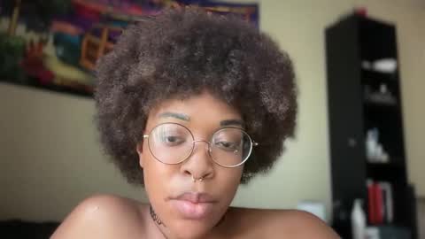 Snapshot of productivepussy chatting on 14, 12, 2025 ProductivePorn online show from 14, 12, 2025