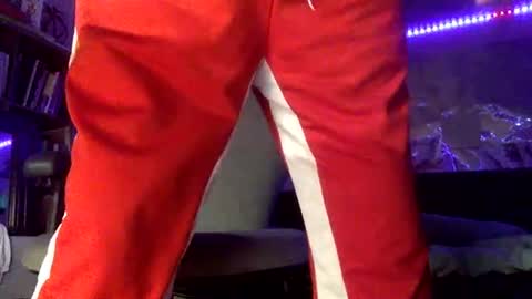 Snapshot of profnwear chatting on 8, 10, 2025 ProfNUWear online show from 8, 10, 2025