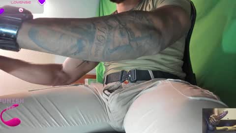 Snapshot of proudlyblack30 chatting on 19, 2, 2025 sergeant. online show from 19, 2, 2025