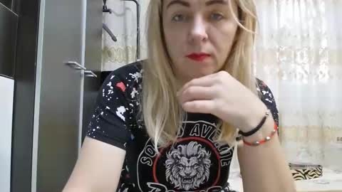 Snapshot of pryncess_sweety chatting on 27, 11, 2025 Pryncess sweety online show from 27, 11, 2025