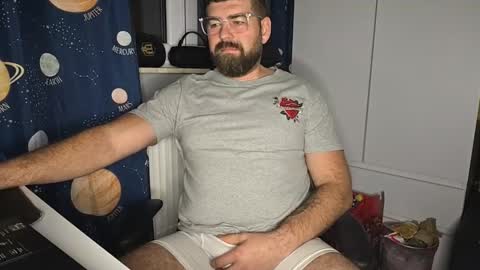 Snapshot of ptoku1985 chatting on 9, 10, 2025 ptoku1985 online show from 9, 10, 2025