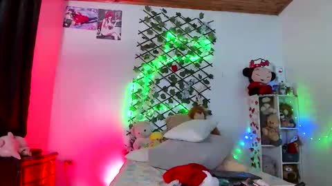 Emma Rico   model indep online show from 17, 12, 2025