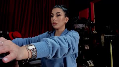 MissPuffyLove online show from 2, 2, 2025