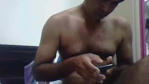 Snapshot of puneguyoncam chatting on 29, 5, 2026 puneguyoncam online show from 29, 5, 2026