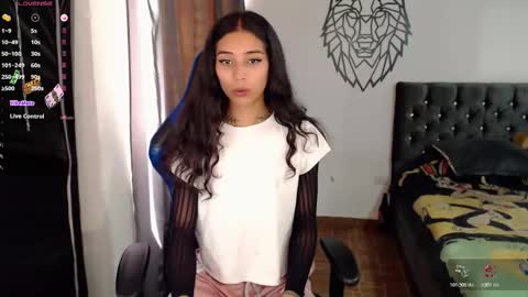 Snapshot of pupi_wolf chatting on 2, 12, 2025 Cris online show from 2, 12, 2025