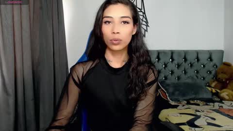 Snapshot of pupi_wolf chatting on 16, 12, 2025 Cris online show from 16, 12, 2025