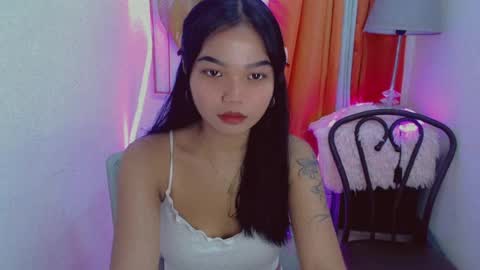 Snapshot of pure_asian_beauty chatting on 24, 7, 2026 zarah online show from 24, 7, 2026