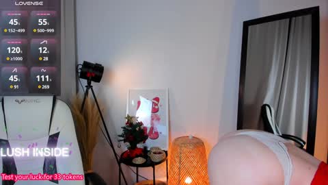 Snapshot of pure_flower_alison chatting on 23, 12, 2024 Alison online show from 23, 12, 2024