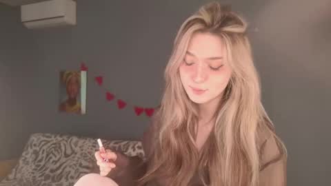 Bella online show from 27, 3, 2026