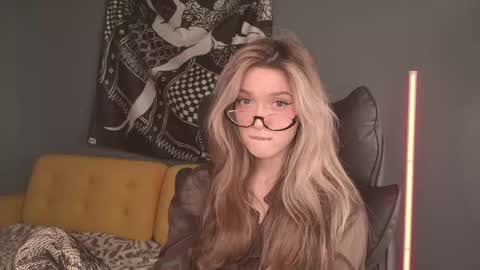 Bella online show from 18, 5, 2026