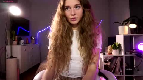 Snapshot of purple_baby chatting on 4, 12, 2025 Sasha wait you here 6 of November. will celebrate my B- day online show from 4, 12, 2025