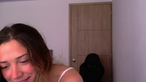 Snapshot of purpleluzzy chatting on 10, 7, 2026 Lizzy online show from 10, 7, 2026