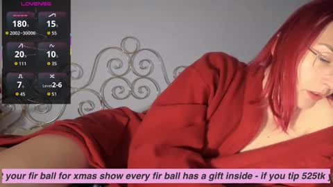 Snapshot of purplerainn69 chatting on 13, 12, 2025 PurpleRainn69 Dina online show from 13, 12, 2025