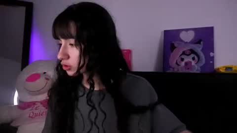 Snapshot of purplesnake_ chatting on 7, 8, 2026 Alynn online show from 7, 8, 2026