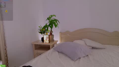 Snapshot of pusichka_ chatting on 9, 11, 2025 Diana Onlyfans online show from 9, 11, 2025