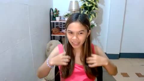 Snapshot of pussiswet_xx chatting on 8, 7, 2026 jessy online show from 8, 7, 2026