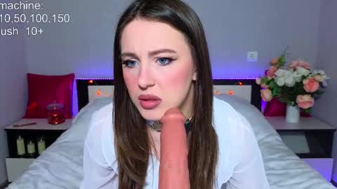 Snapshot of pussy_asmr chatting on 19, 2, 2025 Monica online show from 19, 2, 2025