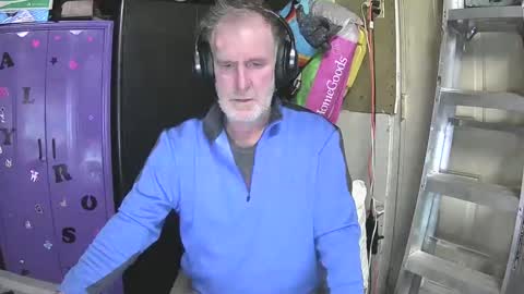 Mark online show from 1, 3, 2025