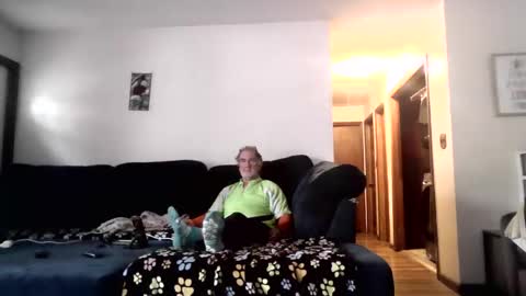 Mark online show from 28, 10, 2025