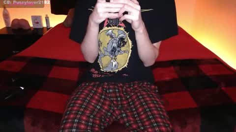 Snapshot of pussylover2182 chatting on 5, 11, 2025 pussylover2182 online show from 5, 11, 2025