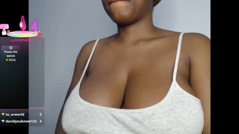 Snapshot of pussyxcockx chatting on 5, 12, 2025 pussyxcockx online show from 5, 12, 2025